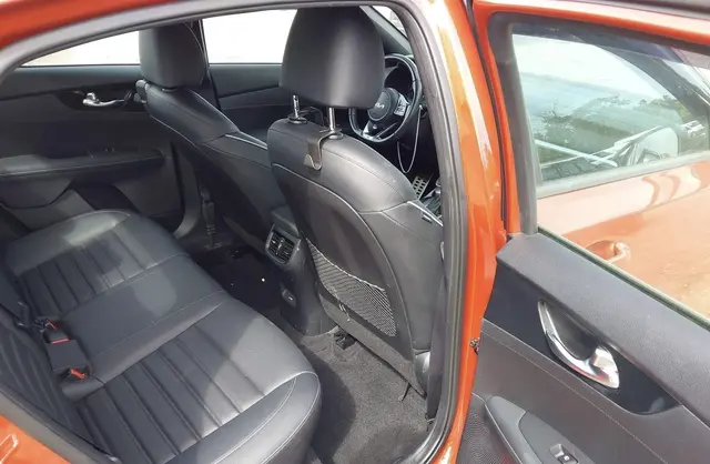 2022 KIA Forte, VIN 3KPF54AD3NE455184 - photo 10