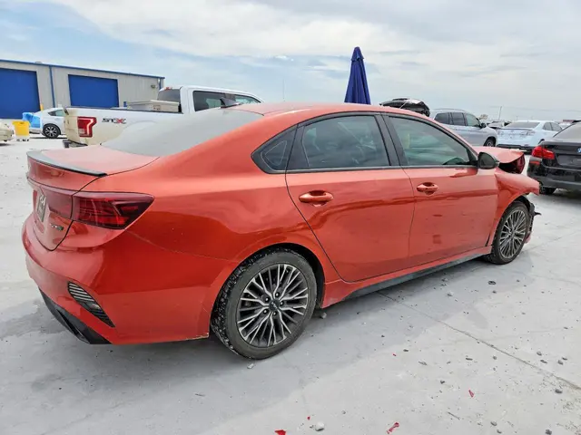 2022 KIA Forte, VIN 3KPF54AD3NE455184 - photo 4